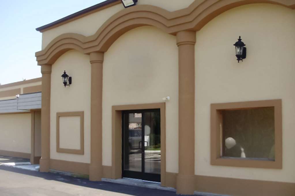 Rodeway Inn Bristol near Sesame Place Levittown Exterior foto